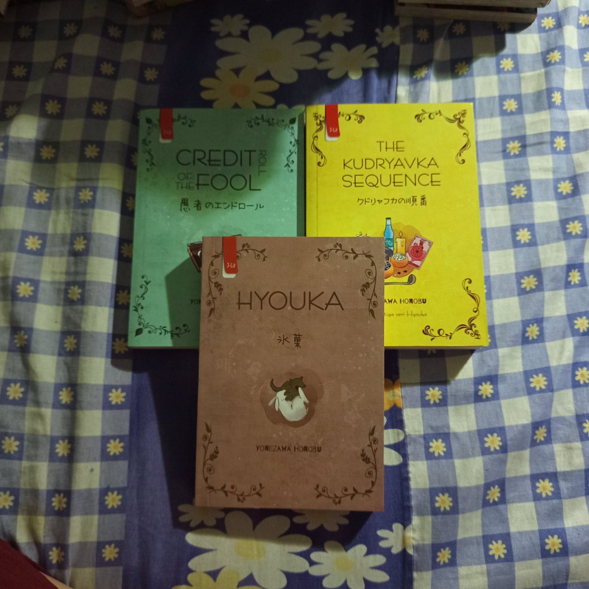llanzhouu's tweet photo. #Hyouka vol. 1-3 https://t.co/JcOSkfAv7m