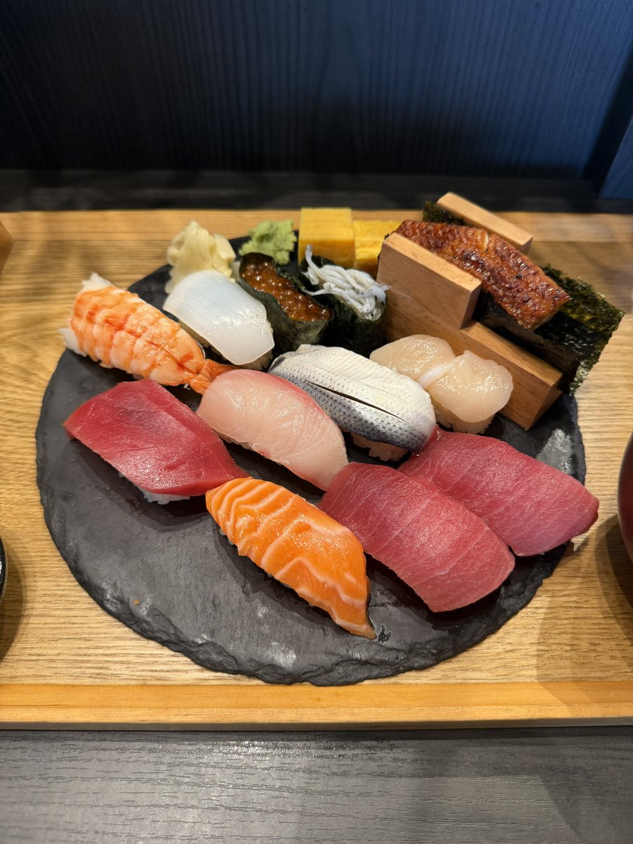 sousou4160's tweet photo. ピクサー展最高だったなー、豊洲だったから寿司も食べられて大満足 https://t.co/H7QZMEiSys