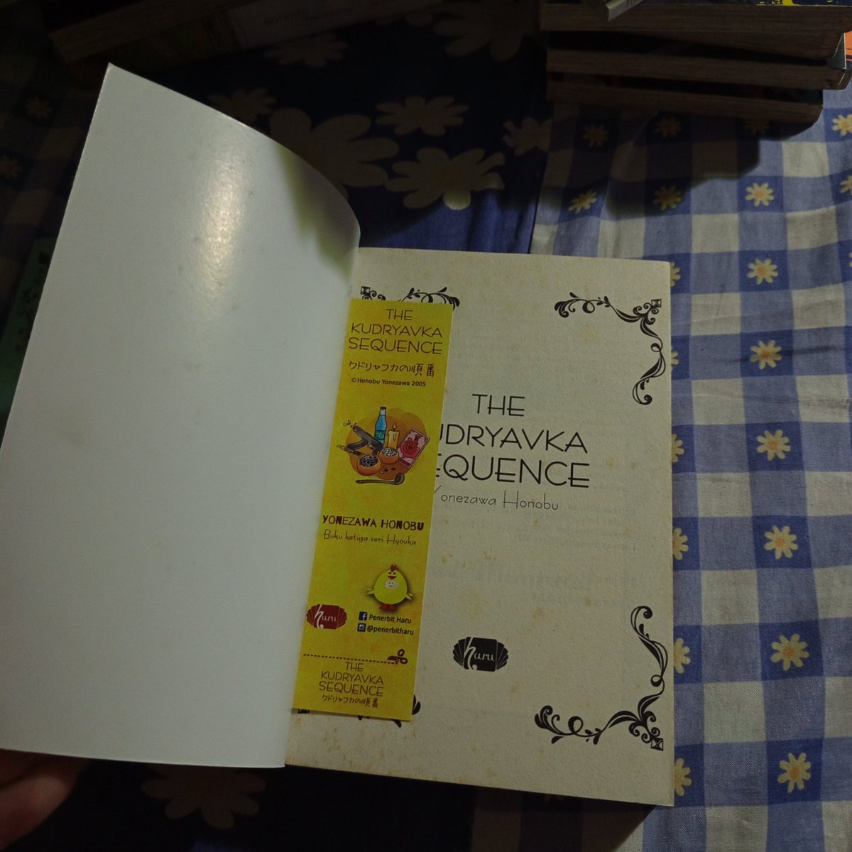 llanzhouu's tweet photo. #Hyouka vol. 1-3 https://t.co/JcOSkfAv7m