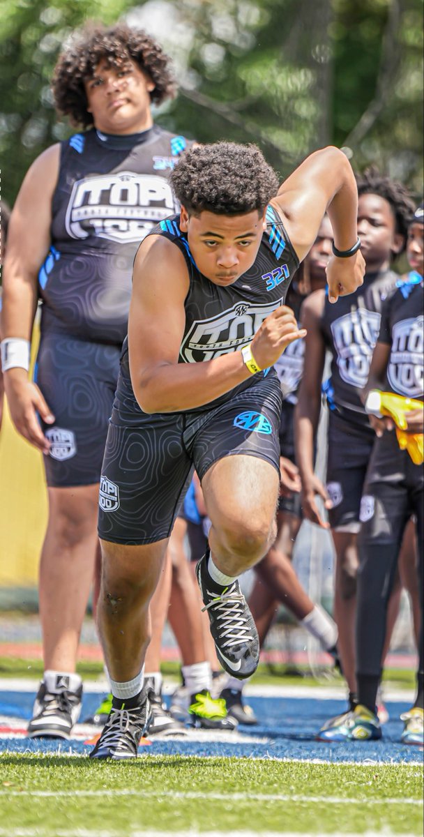 Imani_GD's tweet photo. Excited and ready for camp and a tour today! @GeorgiaTechFB  @CoachBrentKeyGT @ChrisWeinke16 @BohannonBrian @coach_semore @CoachHJSimpson @Coach_KPope @NathanBrock50 @coachmogridge @coachbtorrey https://t.co/grwIP9uFu7