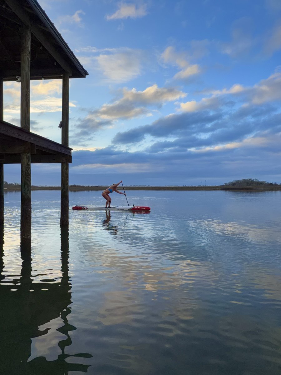 sic_maui's tweet photo. Karen Redmond finding rhythm ⚡️
How do you escape out on the water with your SIC gear?
#SICMaui #BoundByWater #SICSUPLife https://t.co/X5w8ECbpCs