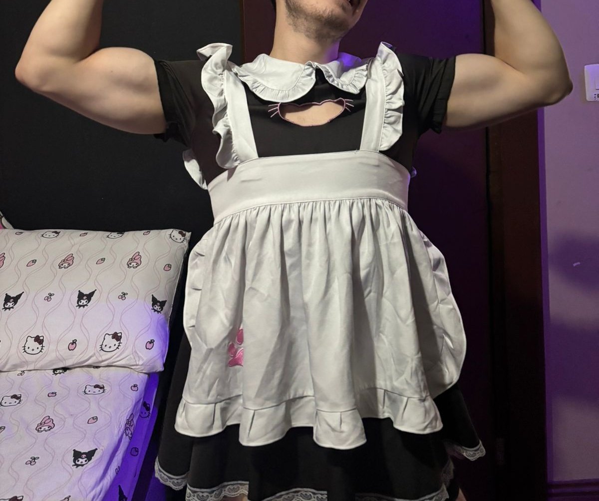Zefiro4fun's tweet photo. Se eu fizesse um pack vestido de maid alguém compraria sera?
(Ou comendo uma maid!) https://t.co/CtRtAJjZYy