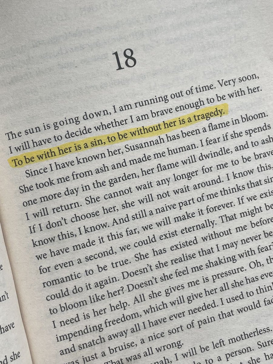 foolsdeliverer's tweet photo. ☆ — currently reading

📖 sunburn
      ⊹ chloe michelle howarth https://t.co/Dn1kR25RMv