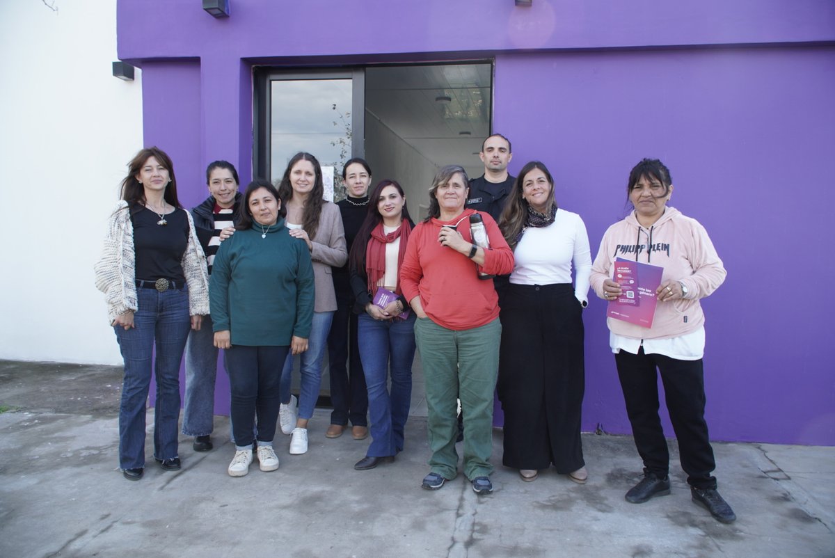 GeneroSantaFe's tweet photo. Mesa de Gestión en Garabato 🤝

Encuentro con autoridades y organizaciones de las microrregiones, un espacio de diálogo y trabajo conjunto para abordar distintas problemáticas que atraviesan nuestras comunidades y construir soluciones de manera articulada. https://t.co/241rxCXvTJ