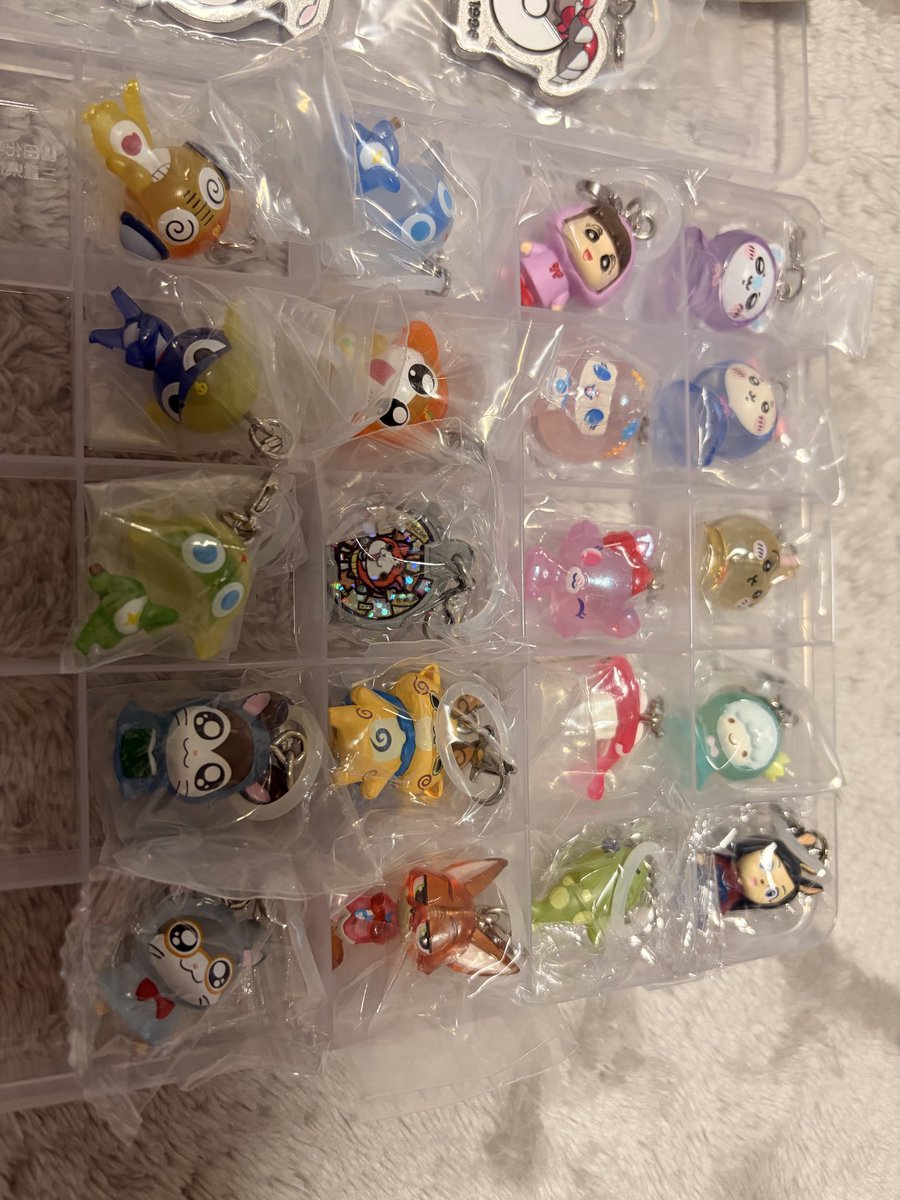 oimo_yu's tweet photo. @0交換　ポケモン　メタルチャーム　めじるしアクセサリー　ケロロ軍曹　ちいかわ　水森亜土　ボンドロ　ハム太郎　お茶犬　クレヨンしんちゃん　

譲）画像1 2

求）画像3 優先
　前のめじるしアクセサリー（画像を送ってくれたら有り難いです。）

よろしくお願いいたします🙇‍♀️
横浜周辺手渡しor郵送 https://t.co/mzwNnbZOyz