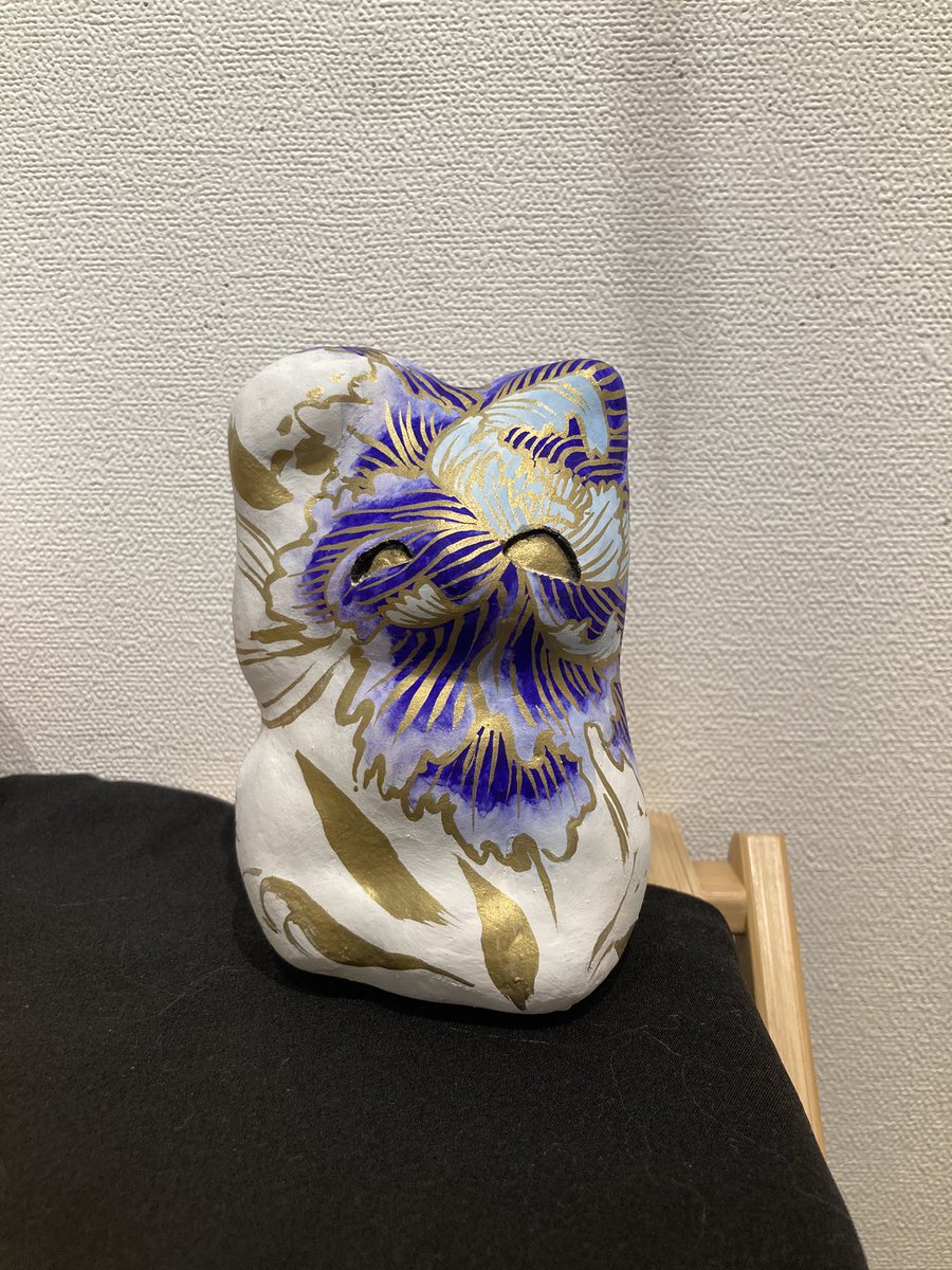 nonky_momo's tweet photo. 麻生志保の猫（オブジェ）を3点ほど通販ページにアップしました。
当初、通販予定にありませんでしたが、会場での好評に応え、急遽通販対応することとなりました。
よろしくお願いいたします。
【＃麻生志保　作品通販ページ】
https://t.co/A162A8K5IQ https://t.co/FjUq6Klq3a