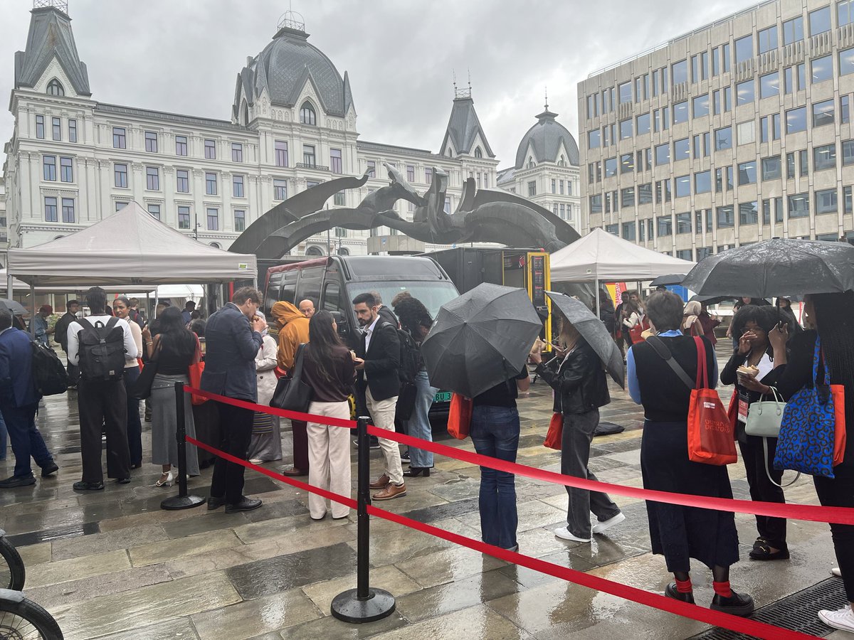 AnnaVanDensky's tweet photo. #OsloFF #OFF2026 Great vibes in spite of rain. Pavel @durov  is awesome, real star and warrior of Light against Orwell dystopia of totalitarianism. https://t.co/PVgvvjqIXh