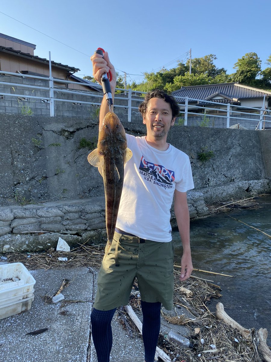 Doubthide1's tweet photo. 最近釣りを始める人が増えてきてなんか嬉しい🎣
全然行けてないから再開したいなのお気持ち🐟 https://t.co/3Y0fIpQ8Bt