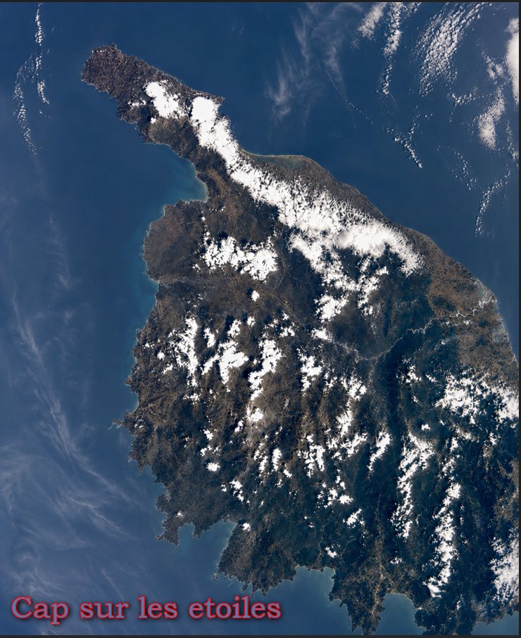 fandeliss's tweet photo. La Station spatiale internationale a offert un magnifique spectacle aujourd'hui de la #Corse du Nord. Malgré la présence de quelques nuages @Corse_Matin @FTViaStella #ISS #CorseDuNord #CapSurLesÉtoiles https://t.co/PHrO3LQOHW https://t.co/mzbQTK6D9g