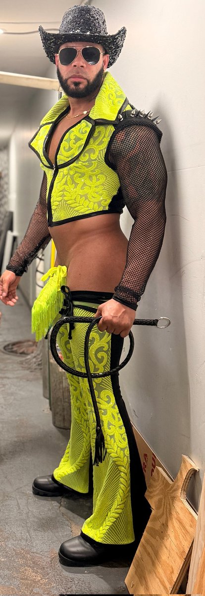 JayBeCustom's tweet photo. Male stripper Huracán wearing custom JB ✂️🪡🧵🔥🔥🔥
#fyp #viral #trendingnow #fyptwitter #fyptwitterviral #big #chudai #bodybuilder #muscleworshippers #strippers #hung #onlyfans #lgbt #lgbtq #muscle #muscles #muscleworship #muscledaddy #musclealpha #alpha #gayforpay #buffdaddys https://t.co/UzvYlwUxMo