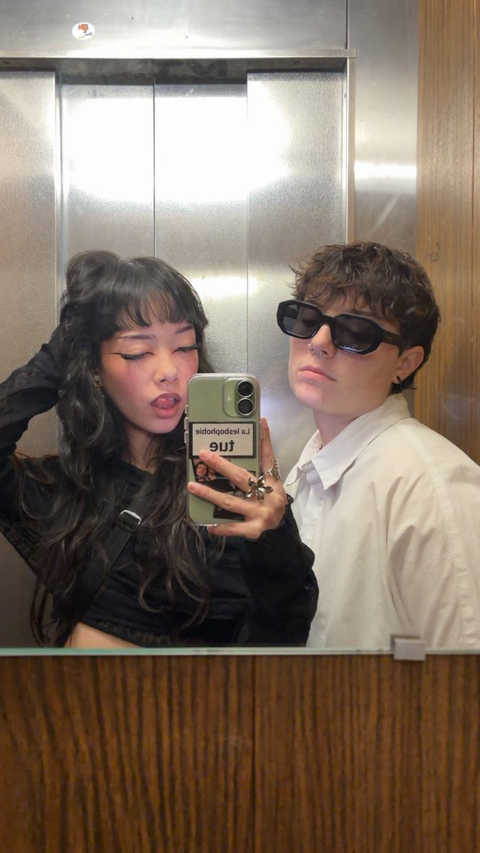 acc_tcndyp's tweet photo. happy pride month 🫦
feat. mes ongles lesbiens 💋 https://t.co/B5yMmJttqS