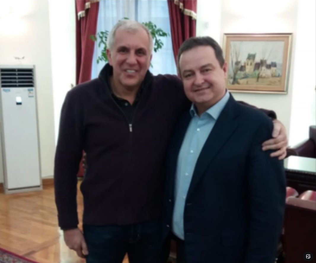 Dragance22's tweet photo. Izgleda da jedino Željko voli Ivicu. https://t.co/WvVmZXRspz