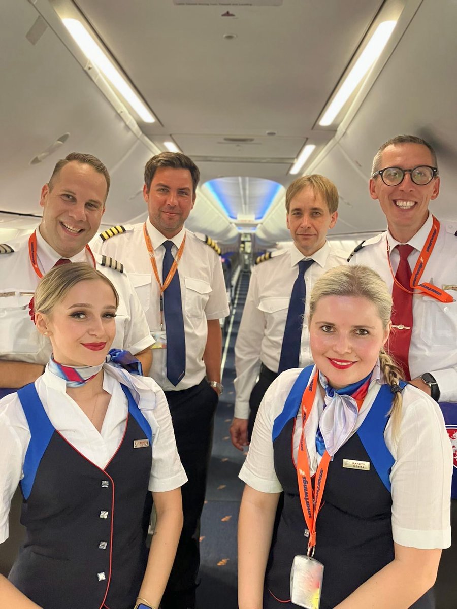 SmartwingsGroup's tweet photo. We’re proud to have flown @ceskarepre_cz to New York, one of the locations hosting this year’s Football World Cup. ✈️

We’re keeping our fingers crossed for the Czech national team! ❤️🤍💙 https://t.co/45jRI5Eng1