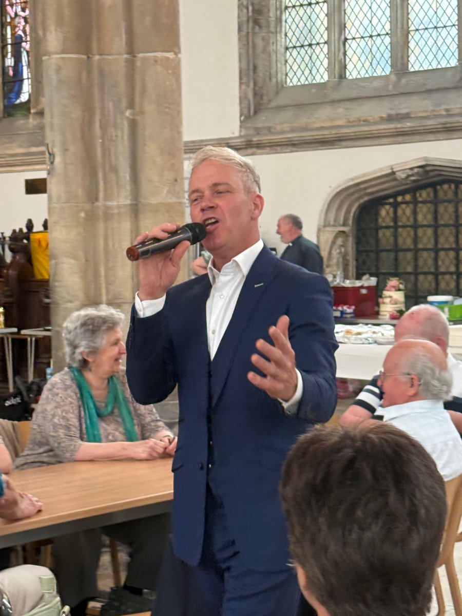 HullMinster's tweet photo. It’s volunteer week. 

Thank you to every single one of our amazing volunteers.

You make Hull Minster stronger ❤️

Enjoy your retirement Shirley.

Welcome Charlotte.

#volunteerweek #hullminster https://t.co/TSOg5pWbTq