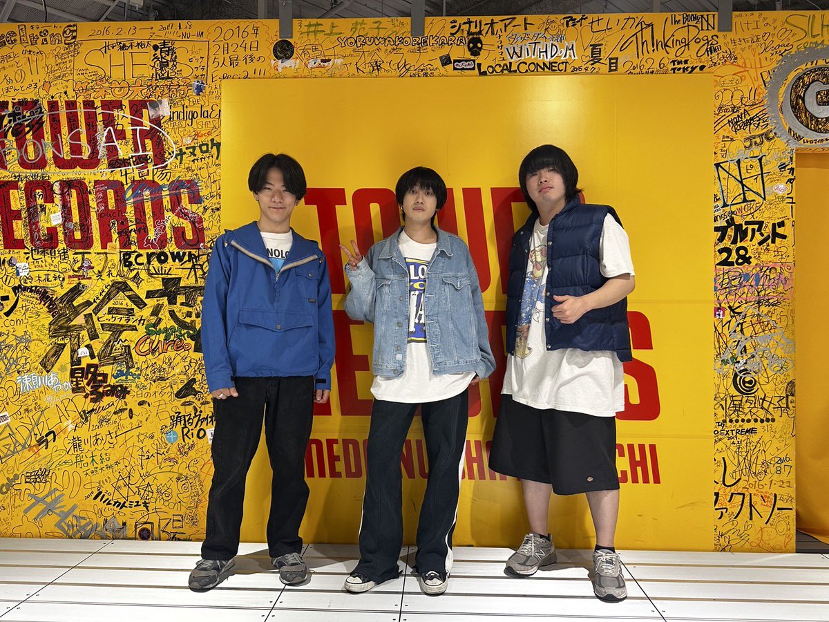 FaL_band's tweet photo. 【💿 ありがとう 💿】

『青い春のその先へ』
リリースイベント大阪編

📍タワーレコード梅田NU茶屋町店

2026.06.01 

沢山の皆様
ご来場ありがとうございました‼️ https://t.co/Wz8Dgc7zja