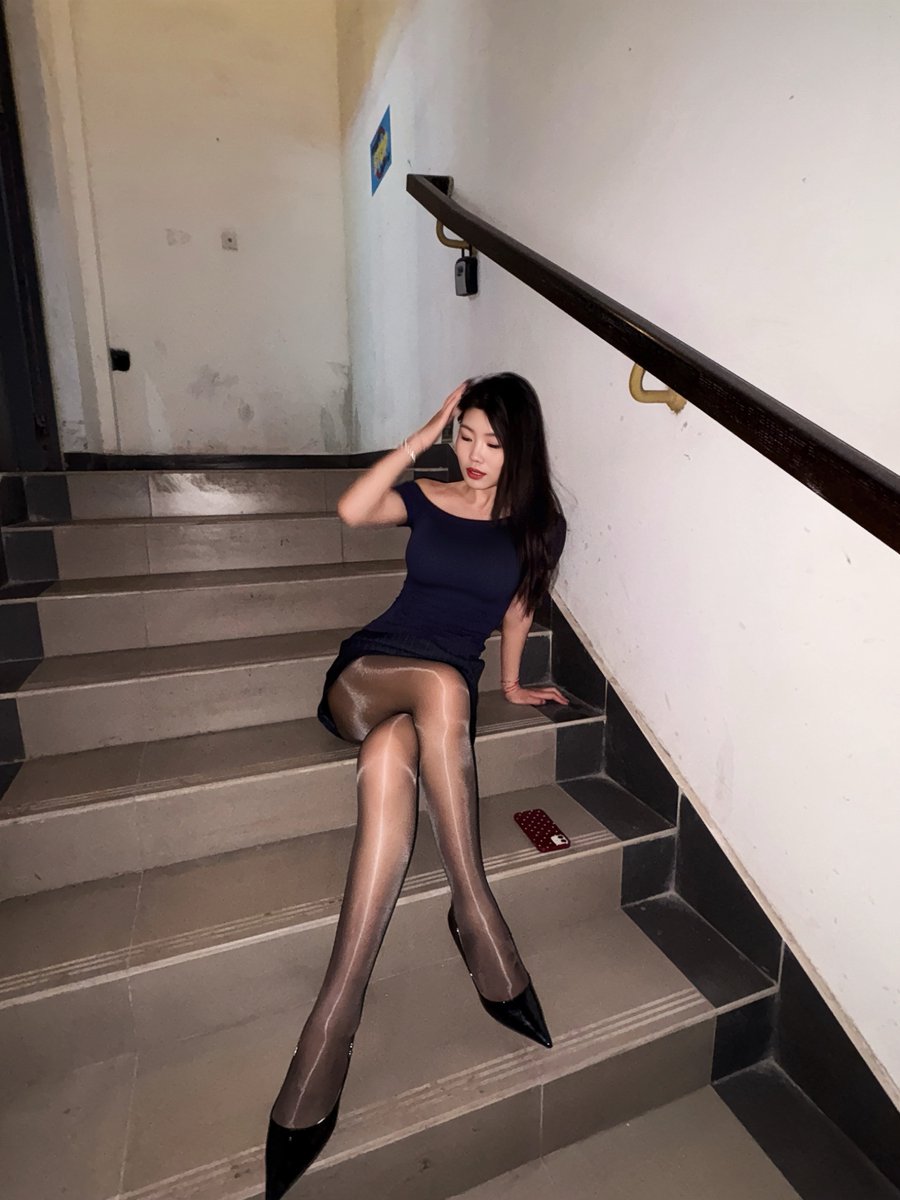 Hedoushabao's tweet photo. 我能过六一儿童节吗 https://t.co/fZGO1tSfPD