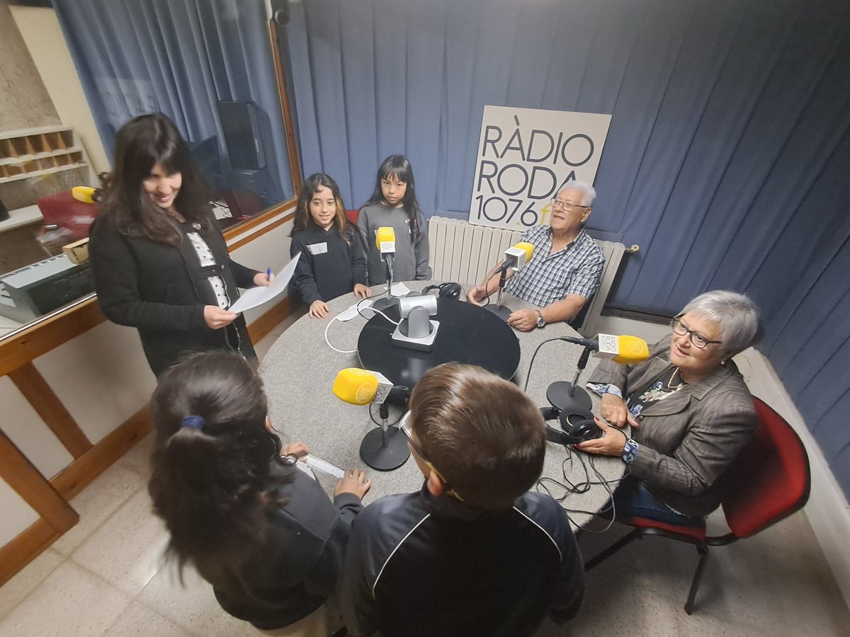 roda_radio's tweet photo. 📣 Quinzena Activa’t 2026, programa especial a Ràdio Roda @RodadeTer @OsonaAccio 

👉 Més informació: https://t.co/D7L3J4yllx

🎙️ Podeu escoltar el programa complet a continuació:
https://t.co/PrQBvEvUMC https://t.co/GFtTLWiNiv