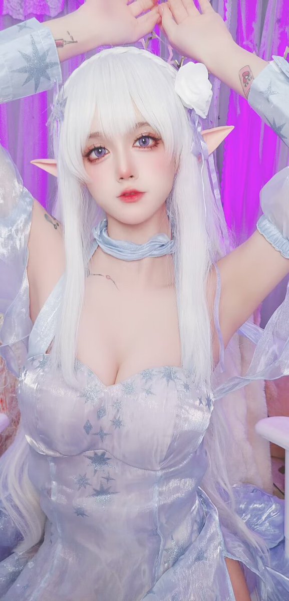 meito231's tweet photo. 艾米莉亚 #Emilia #エミリア ＃意淫 ＃射屏 ＃反差 ＃性瘾 ＃母狗 ＃调教 ＃露出 #cosplay https://t.co/5IhMK3Ihza