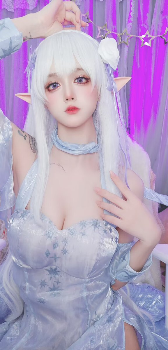 meito231's tweet photo. 艾米莉亚 #Emilia #エミリア ＃意淫 ＃射屏 ＃反差 ＃性瘾 ＃母狗 ＃调教 ＃露出 #cosplay https://t.co/5IhMK3Ihza