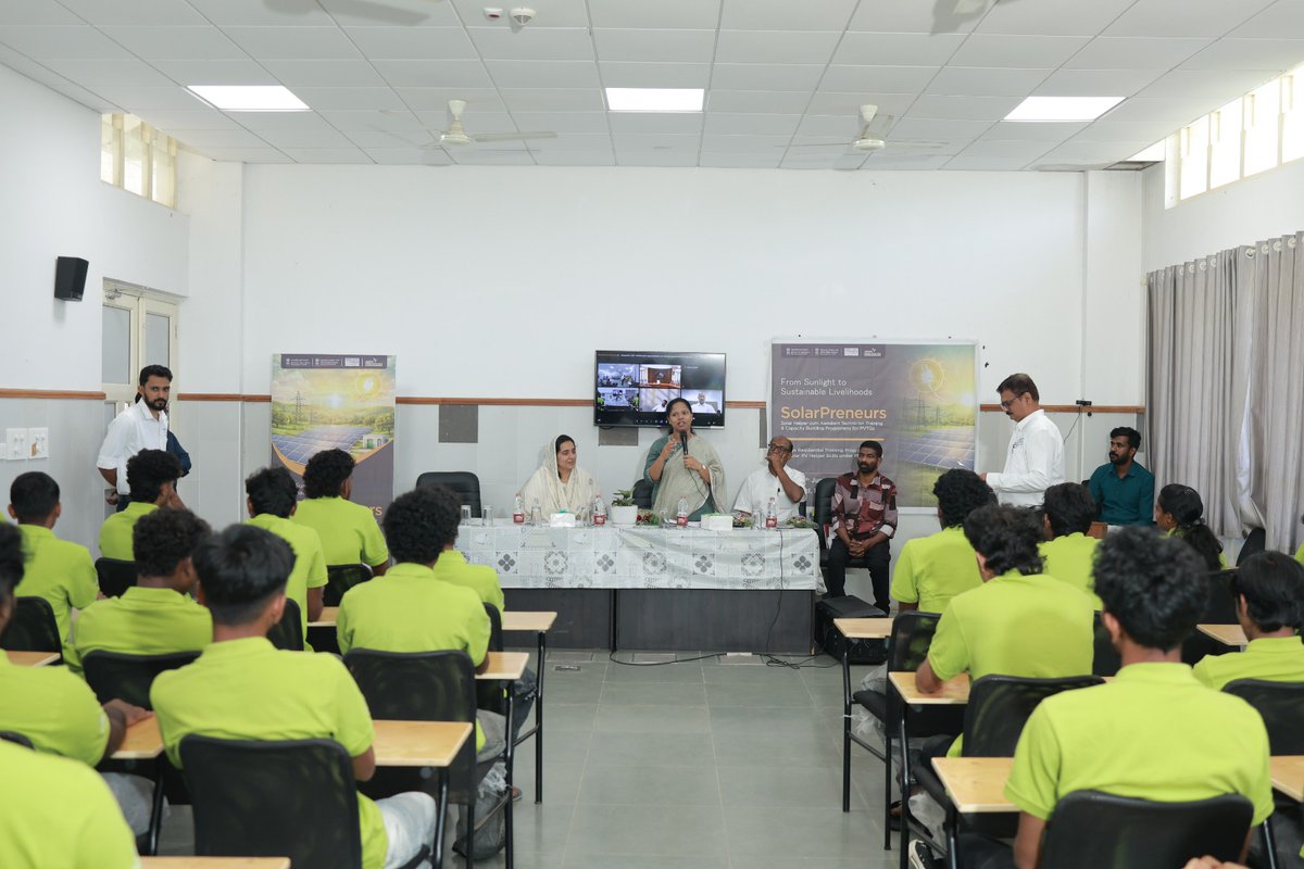 TribalAffairsIn's tweet photo. This initiative reflects a comprehensive approach under PM JANMAN, combining infrastructure, service delivery, skill development and livelihood generation for PVTG communities.
#BirsaLivesInNewBharat #PMJANMAN #JanjatiyaGarimaUtsav2026
@pibindia @mygovindia @AmritMahotsav https://t.co/iLPCInXrqp