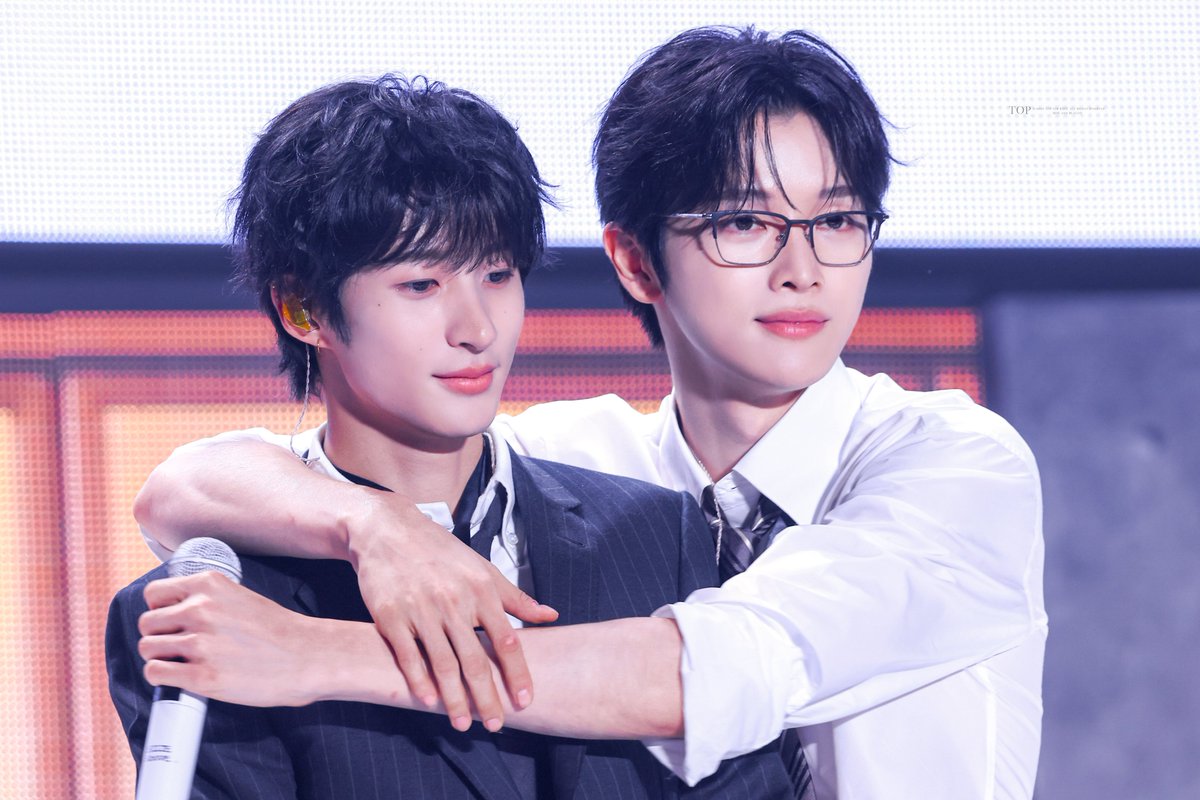 TOP_RIIZE's tweet photo. 260530 천일파티

#라이즈 #RIIZE
#성찬 #앤톤 #SUNGCHAN #ANTON https://t.co/17P0SDlWs8