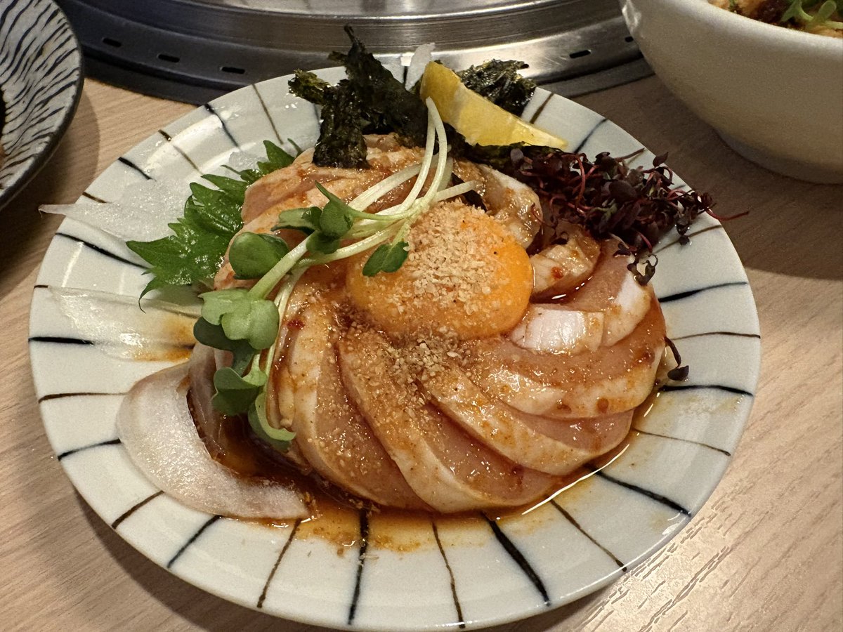 __36anna's tweet photo. 鳥刺し、たたき、ユッケ…
鳥三昧、最高でした🤭 https://t.co/Dnu9OfGUrx