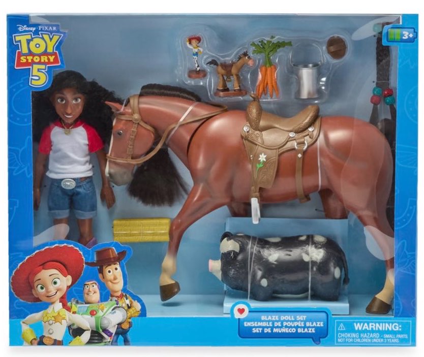 itsamedfffaz's tweet photo. #toystory5 @ Disney Store https://t.co/n5YlY9wG9l