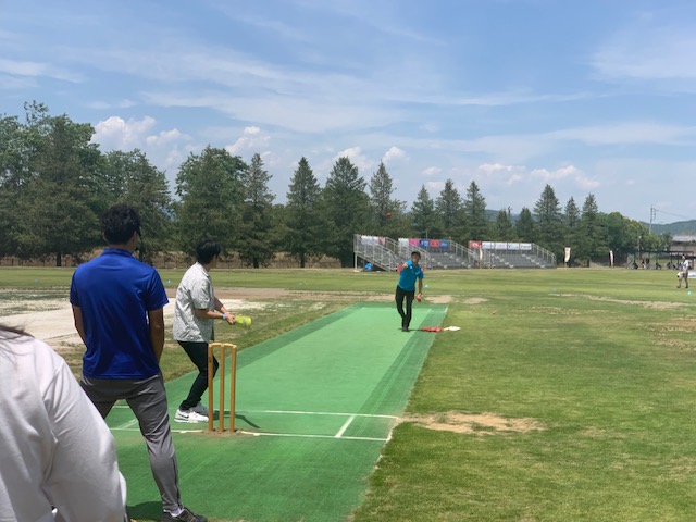CricketJapan's tweet photo. #佐野市 WJPL最終日5月31日、パートナー様、サポータークラブの皆様をお招きしました。解説付の試合観戦、初の試みのBig6競争、ソーシャルクリケットもお楽しみいただきました。
大会はマムシが優勝。閉会式で金子市長から選手にトロフィーなどが授与され、無事終了しました。
#SanoCricket #SanoCity https://t.co/M6HYGpTk00