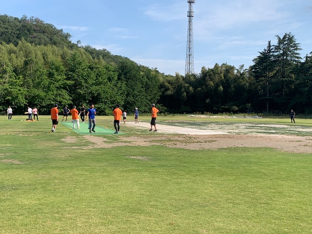 CricketJapan's tweet photo. #佐野市 WJPL最終日5月31日、パートナー様、サポータークラブの皆様をお招きしました。解説付の試合観戦、初の試みのBig6競争、ソーシャルクリケットもお楽しみいただきました。
大会はマムシが優勝。閉会式で金子市長から選手にトロフィーなどが授与され、無事終了しました。
#SanoCricket #SanoCity https://t.co/M6HYGpTk00