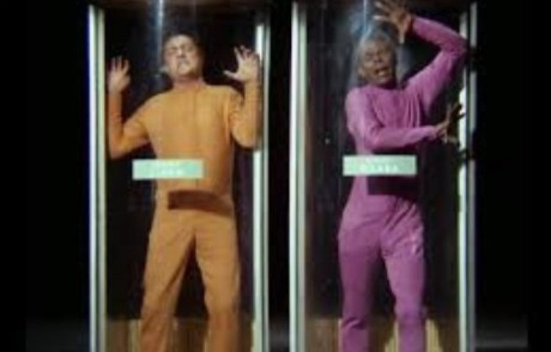 TedRampion's tweet photo. #AllStarTrek #TheEmpath Been a lot of news recently about UAPs & alien encounters. The Vians seem to abduct people w/o warning, here apparently snatching 2 men from a discotheque, one (left) doing the "raise the roof" move, while the other (right) appeared to be just getting down https://t.co/xIKCAnSHQs