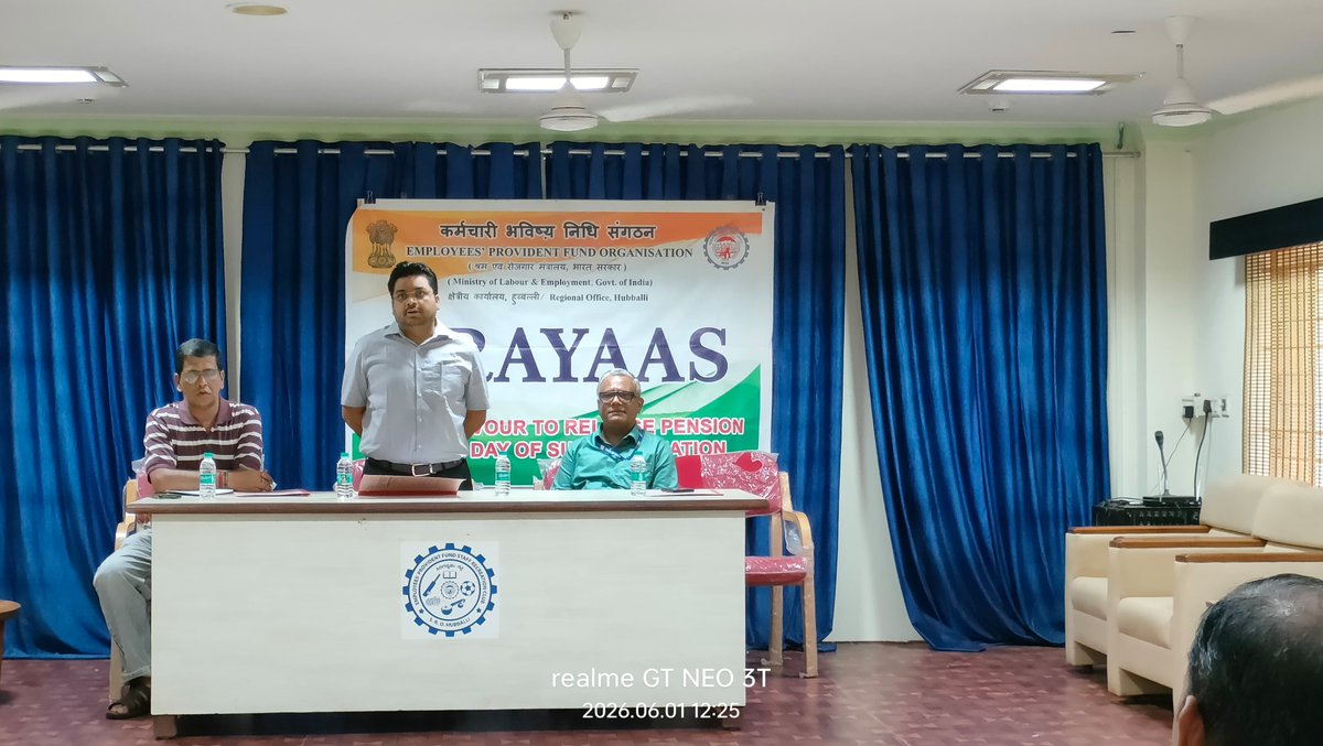 epfohubli's tweet photo. PRAYAAS function for the month of May 2026 has been conducted in the premises of EPFO, RO, HUBBALLI on 01.06.2026. This month 20 PPOs are issued and the pensioners received their Pension Payment Order from Shri. Ashutosh, Regional P F Commissioner-I.
#EPFO #PRAYAS https://t.co/UYzrzbuyCC