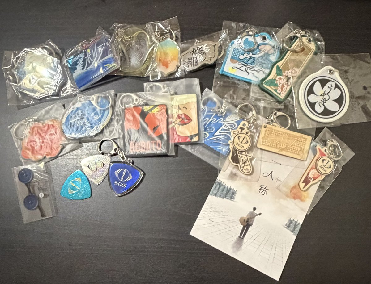yrsk_tt's tweet photo. 今回の戦利品!!🔥
ライブめちゃくちゃ良かったし、ガチャガチャは可愛いし!!とっても楽しかったです🥹✨️
今回は色んな人とお話出来て本当に楽しかった~!!✨️
ガチャガチャ等も沢山交換してもらってほんとにありがとうございました~!!🙇🏻‍♀️✨️✨️
また愛知でライブする時も参戦したいと思います!!! https://t.co/GZZTa5Ouc1