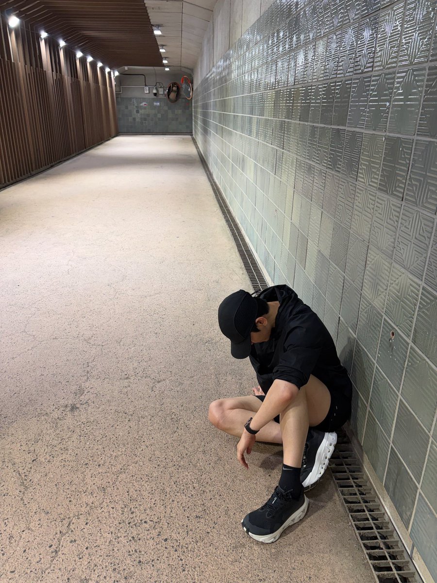 baeklio's tweet photo. my honest face after these pics “🫪🫪🫪🫪” https://t.co/qVVNN6JUpL