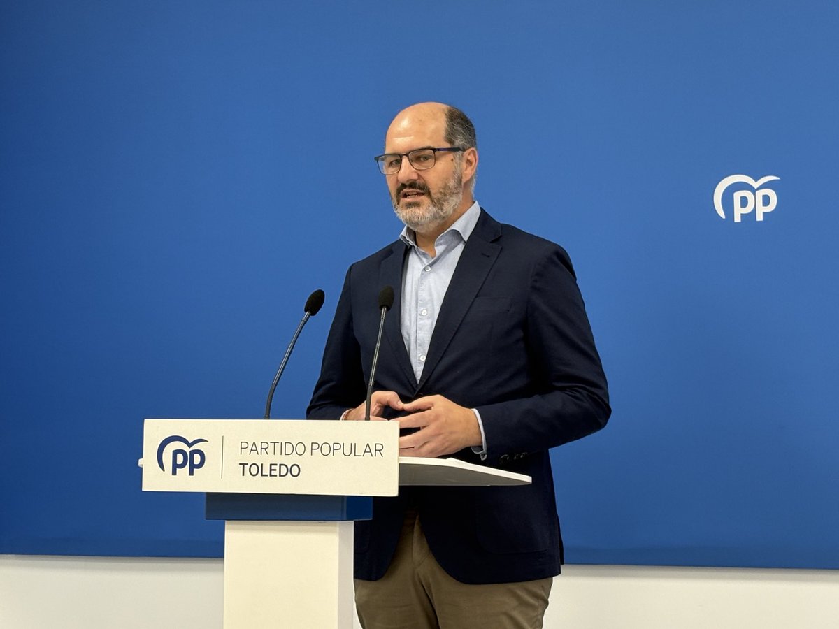 PPopularTo's tweet photo. 🗳️El coordinador provincial del PP, José Manuel Velasco, reclama elecciones y advierte que la situación que vive España no es sólo responsabilidad de Sánchez, sino de todos los dirigentes socialistas, también en Toledo y CLM, que le han respaldado.

🔗 https://t.co/MZlNAHY5nx https://t.co/S8pex3Q1w3