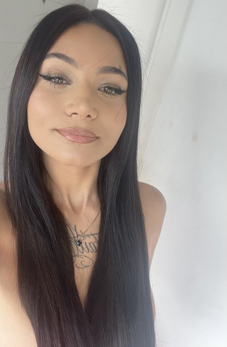 BDayBabes tweet media
