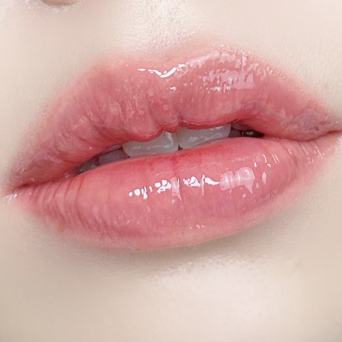 aispdiary's tweet photo. พี่จั๋งงงง 😍 สวยฉ่ำมากแม่ bnb barenbliss Myth Dewy Voluming Tint ลิปดิวอี้ทินท์ ให้ความชุ่มชื้น ปากอวบอิ่ม เนื้อบางเบา ไม่เหนียว นี่พกไปเติมระหว่างวันด้วย คือสวย แพคเกจจิ้งชนะเลิศ ห้อยกระเป๋าได้ด้วย น่าร้ากกก #ใช้จริงรีวิวจริง https://t.co/XLhsgdQSrl