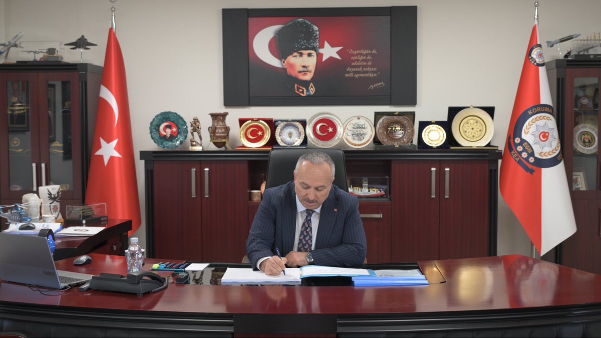 korumadb's tweet photo. Emniyet Genel Müdürümüz Sayın Ali Fidan, Koruma Daire Başkanlığına bağlı Koruma Eğitim Akademisinin ev sahipliğinde, Narkotik Suçlarla Mücadele Başkanlığı tarafından düzenlenen “11. Dönem Narkotik Suçlarla Mücadele Temel Eğitimi” Programının açılışına katıldı.

@NSB_EGM_NARKO https://t.co/FwCPbpE4X0