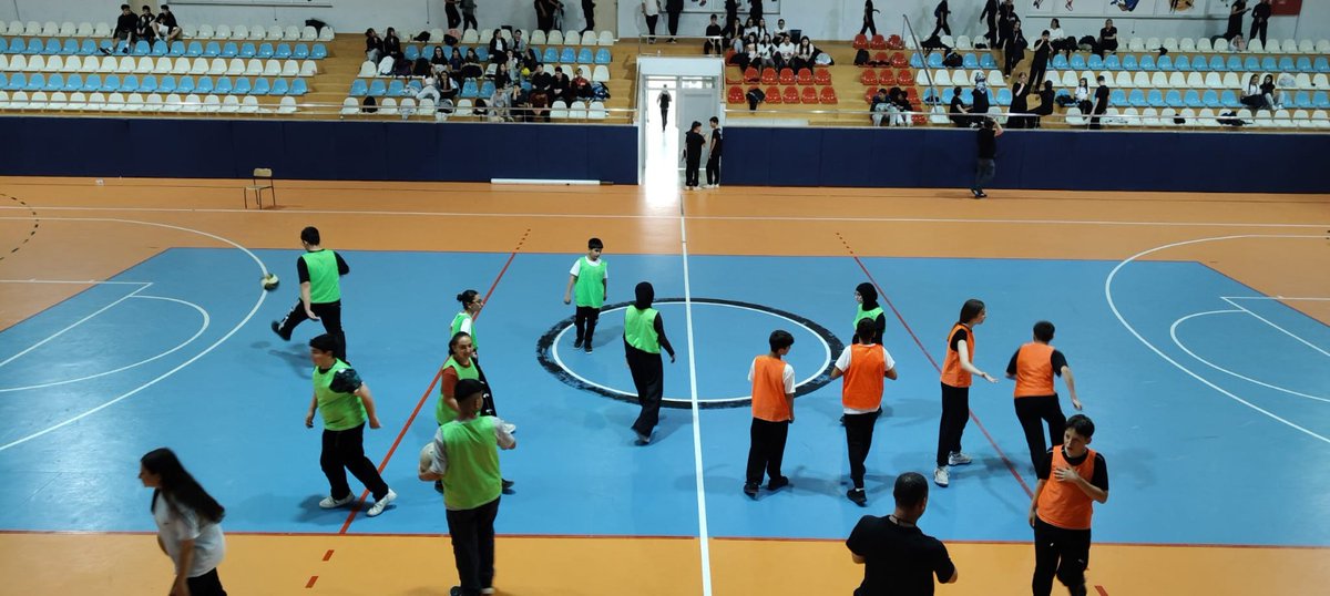 muratlimem59's tweet photo. İlkokullar arası Fiziksel Etkinlik Oyunları ilçe yarışması 20.05.2026 Çarşamba günü  09.00-15.00 saatleri arasında İlçemiz Atatürk Spor Salonunda gerçekleştirildi. @tcmeb
@Yusuf__Tekin @tekirdagmem @drazizyeniyol @Mustafa49203809 https://t.co/9YNMeD0o3h