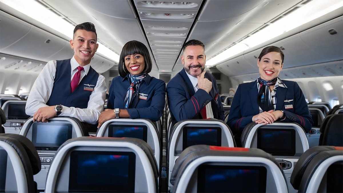 Aviationa2z's tweet photo. American Airlines Orders Flight Attendants Into Jumpseats Earlier as Turbulence Injuries Surge✈️

@AmericanAir (AA) is rolling out new landing procedures from June 3, 2026, requiring flight attendants to secure themselves in their jumpseats earlier than ever, in a bid to reduce turbulence-related injuries during descent.

The updated policy mirrors one introduced by fellow Texas-based carrier @SouthwestAir (WN) nearly 2 years ago.

Read in detail👇🔗
https://t.co/ydzBZO932R
#Aviationnews #Americanairlines #Turbulence
