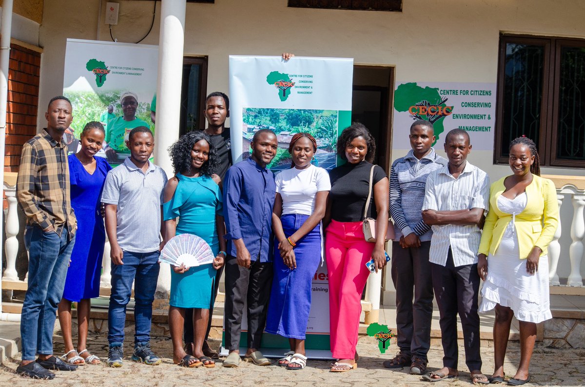 HtfOmega21083's tweet photo. Thanks to all who attended Africa Vuka’s session on Uganda’s just transition to renewables. Proposition won, citing Article 39. Debate continues online. Let’s keep building, Repowering Africa together. Aluta continua! https://t.co/vveJ0axJhQ