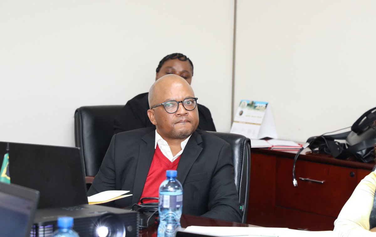 MPTreasury's tweet photo. Today we welcomed the newly appointed SCM Technical Advisors to provide capacity and technical support through the PINK Program. 
This is part of ongoing efforts to strengthen SCM systems, enhance governance, and improve service delivery within the province. https://t.co/F7v0KSaOVw