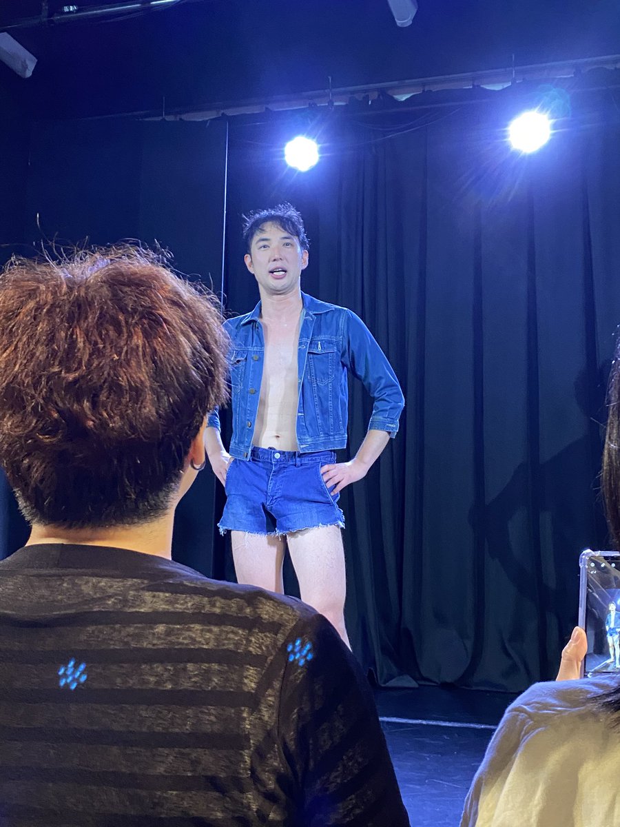 _bridalveil's tweet photo. 『生きる』観てきました！！！
めっちゃ面白かったーーーー😂😂
魂浴びてきたーーー！！！
ステージ眺めてる時間は堪らんかったっす

しばらく元気に生きれますねコレ！！
ありがとうございました！！😂

#魂 https://t.co/MZ9FbLqnhc