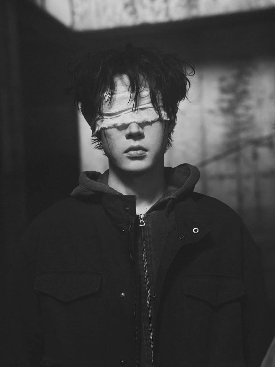 honjorofl's tweet photo. Beautiful still shots from New Moon
#TABBER #태버 https://t.co/lGjqkDbUgv