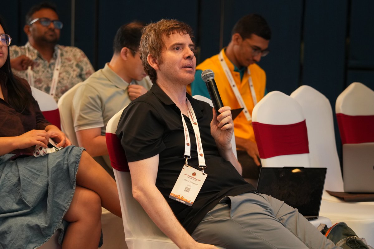 SIGMODConf's tweet photo. #SIGMOD2026 #PODS2026 Day-2 Highlights: Questions from the audience ❓ https://t.co/Y1V0q6fM6J