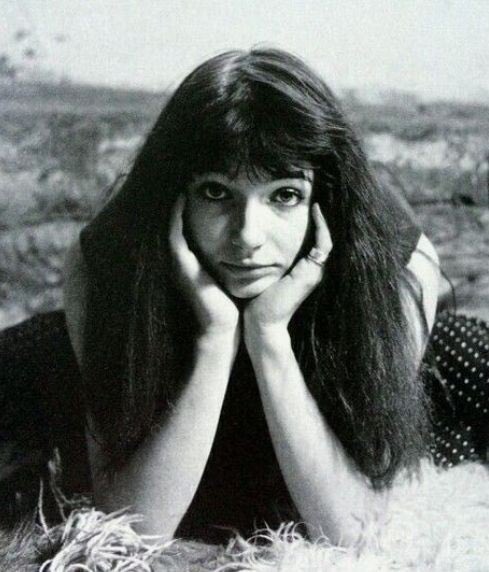 TuneTempest's tweet photo. Kate Bush ❤️ https://t.co/EMf5QNNy6W