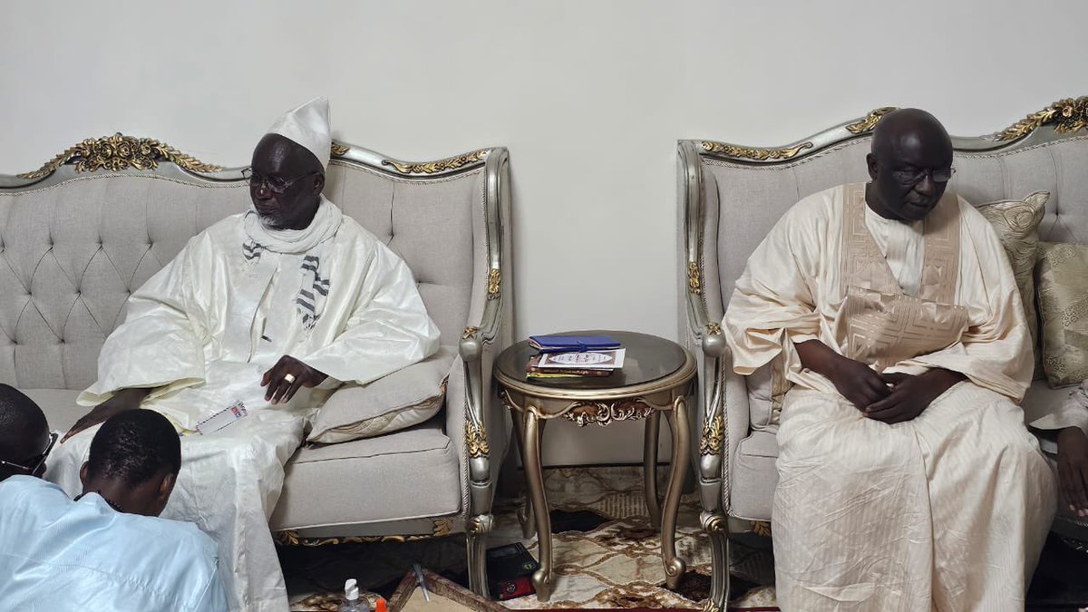 parti_reewMi_of's tweet photo. Ce 31 Mai 2026, le Président Idrissa SECK s’est rendu à Touba pour présenter ses condoléances à Serigne Mountakha Mbacké, à la famille de Serigne Saliou Mbacké et à toute la communauté Mouride , suite au rappel à Dieu de Serigne Cheikh Mbacké ibn Saliou. https://t.co/CSencnL7C6