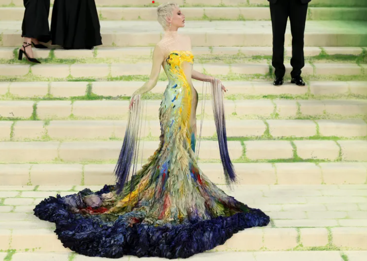 La_Cle_ANGLAISE's tweet photo. [QUESTION D'ACTUALITÉ]
The Met Gala
➡️ https://t.co/olNVmUT3UT
This page provides resources to contextualize the Met Gala and underline its impact on the fashion industry. The selected resources also raise the question of the political power of fashion. https://t.co/K7S8c9pLTh