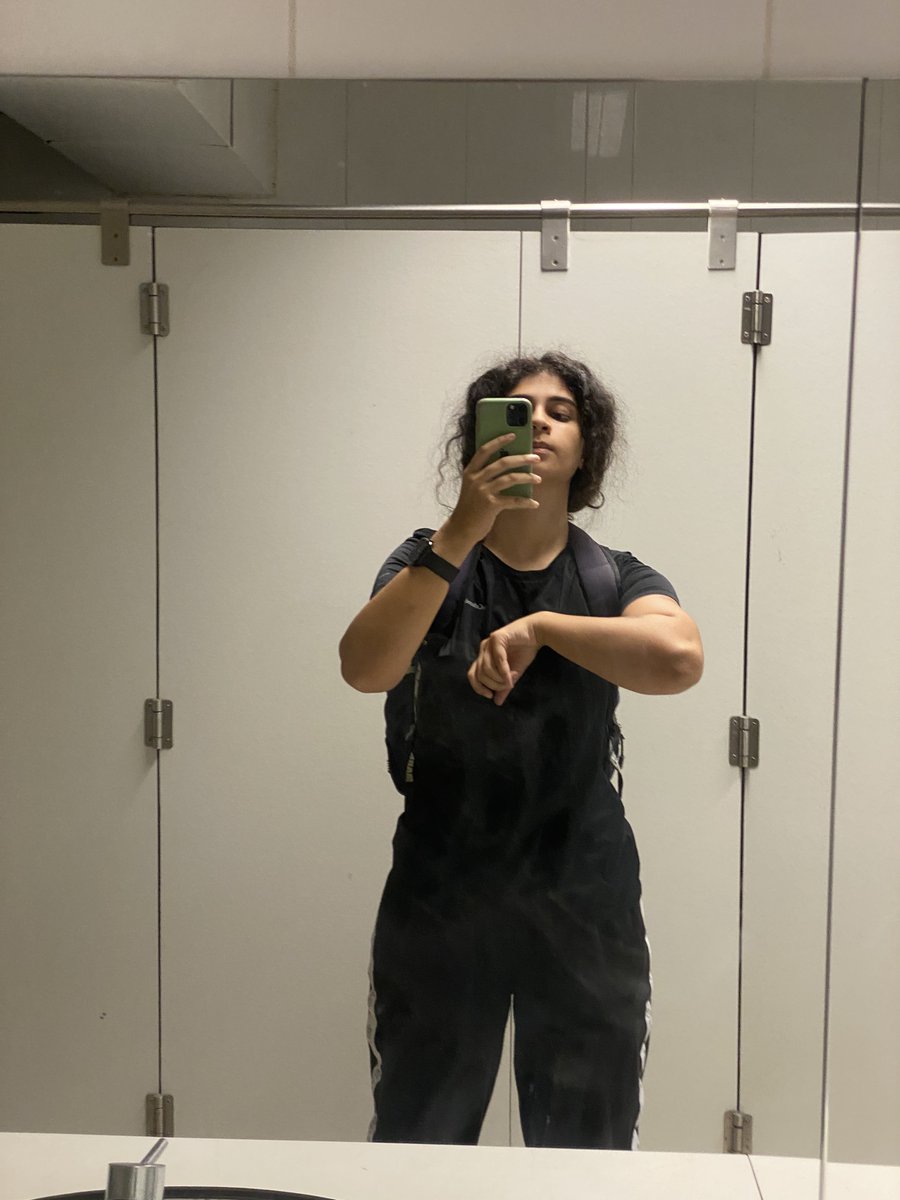 circleofveins's tweet photo. Happy pride month from your favorite straight butch masc lesboymaxxer 2000 #pride #lebanese #pinkwashing ๐คฏ https://t.co/6be2i5wM6F