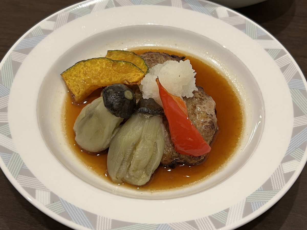 marchecom's tweet photo. 今週の週替わりメニュー🍽（6/2～6/7まで）

◎焼き茄子とかぼちゃの和牛を使ったハンバーグ（ポン酢大根おろし）サラダ付 
￥1600（税込）

皆様のご来店をお待ちしております😊
＃川口グルメ https://t.co/Sva0zbsBsm