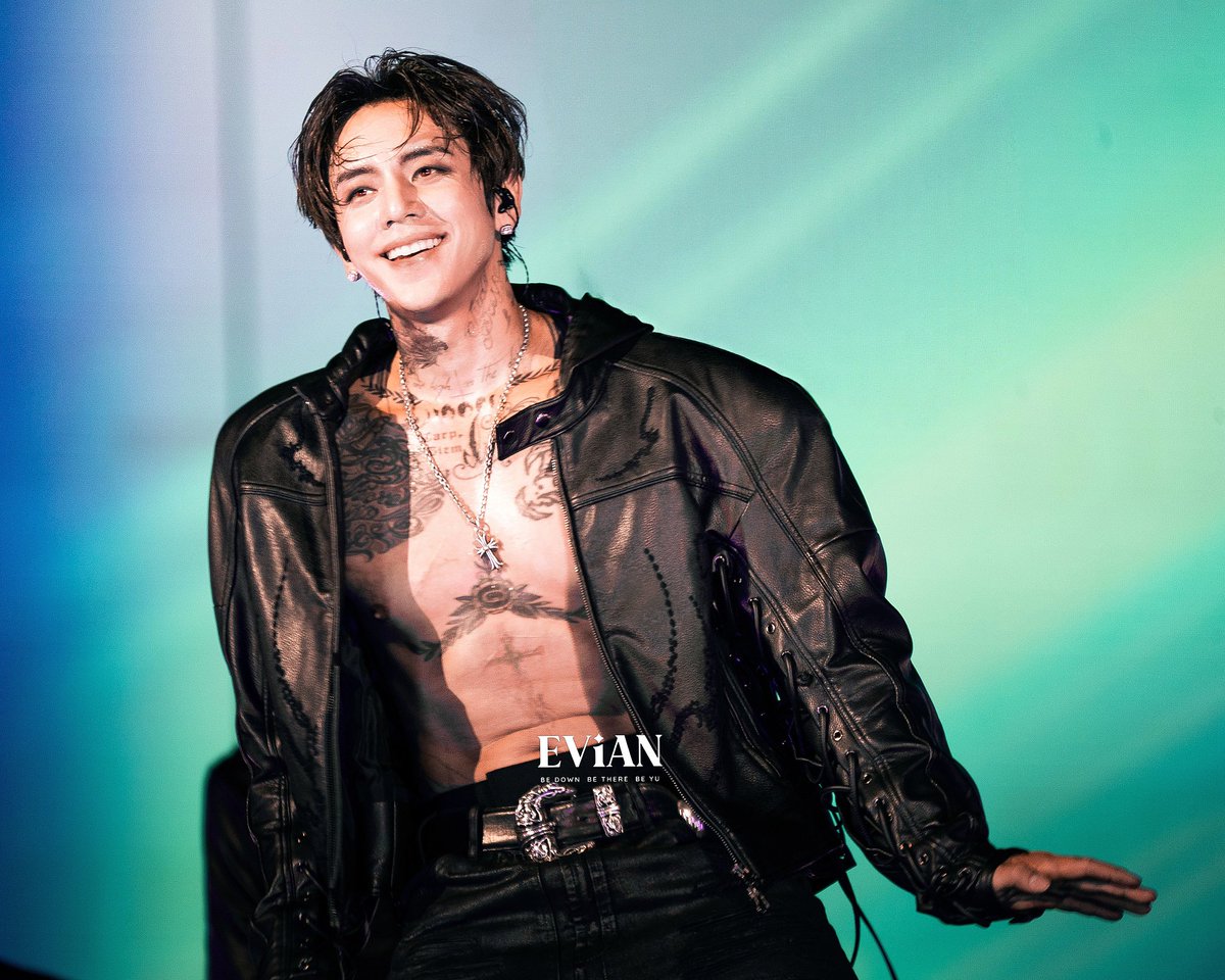 EViANmeoww's tweet photo. 260530 😁
#dprian #dpr #christianyu #baromyu 
@DPRIAN_ https://t.co/ops6fnZFl7
